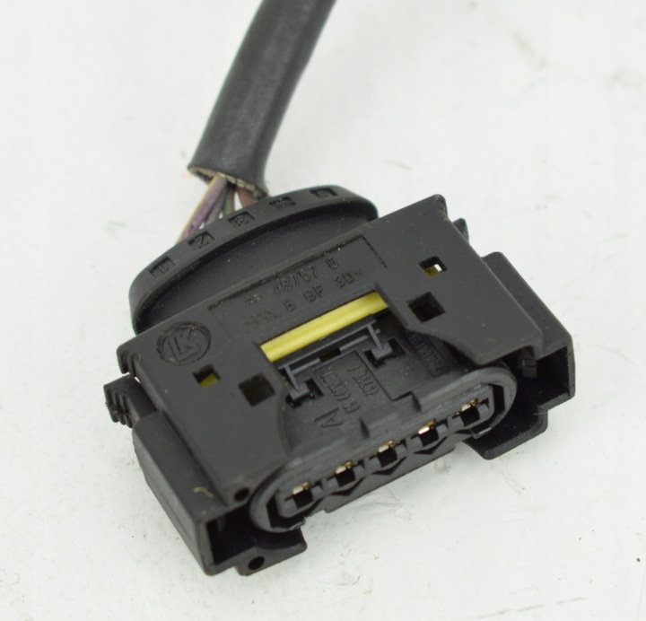 VW AUDI SKODA CONNECTOR CONTACT KOSTKA ZLACZE 09441581