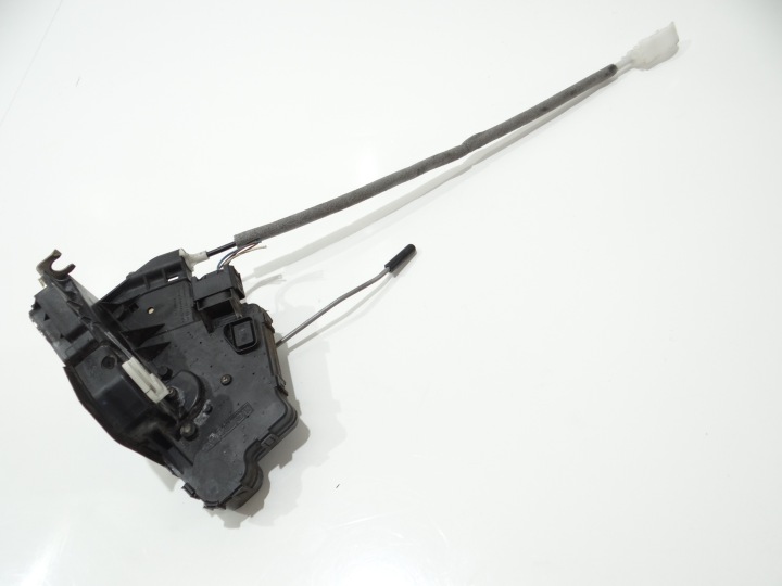 de la Serrure Portière Gauche Arrière BMW E46 TOURING 7011245