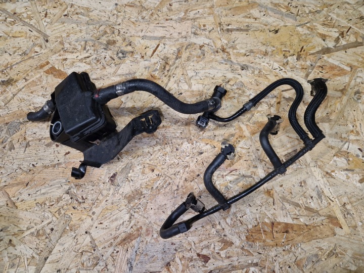 Tuyau conduite carburant durite NISSAN MERCEDES RENAULT 1.5DCI 166714557
