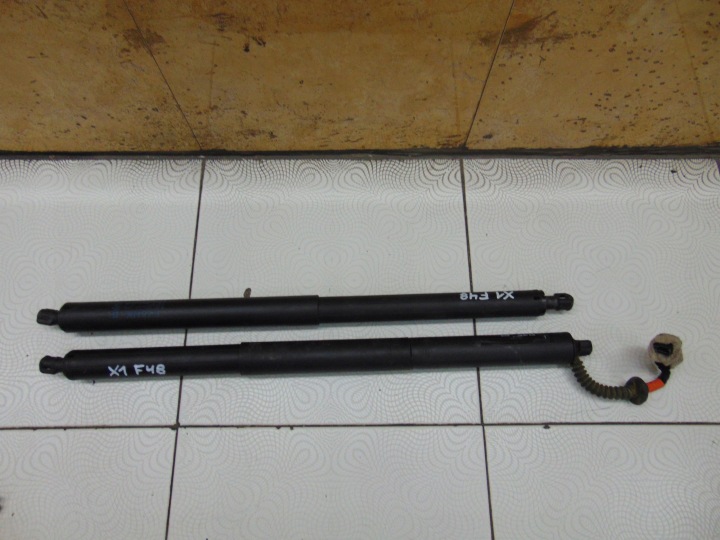 SILOWNIKI HECKKLAPPE BMW X1 F48
