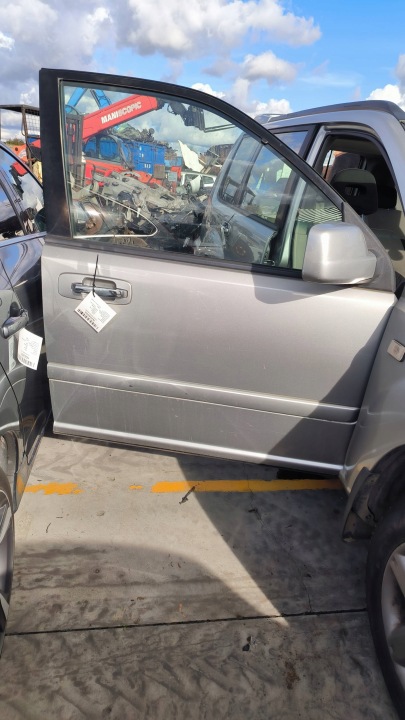 Portière Droit Avant KY0 NISSAN X-TRAIL T30