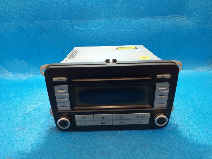 RADIO EKRAN GOLF V 1K0035186R