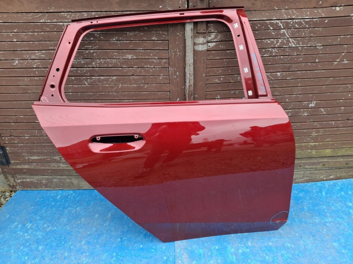 Tür rechts hinten BMW 5 G61 KOMBI 2023R->