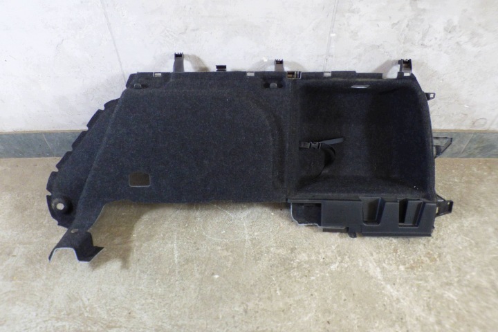 Latérale/côté Habillage revêtement panneau intérieur porte Porte coffre hayon Droit Arrière 3V9867428M sBDB Skoda Superb III KOMBI