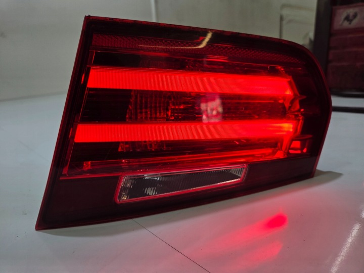 light right rear BMW F31 OE 7259916