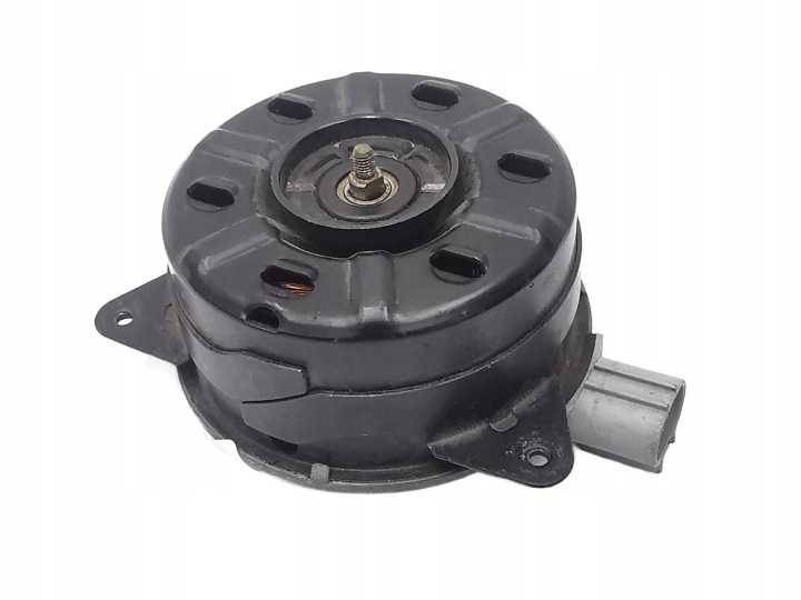 Motor WENTYLATORA des Kühlers TOYOTA YARIS II COROLLA IX 16363-0D090