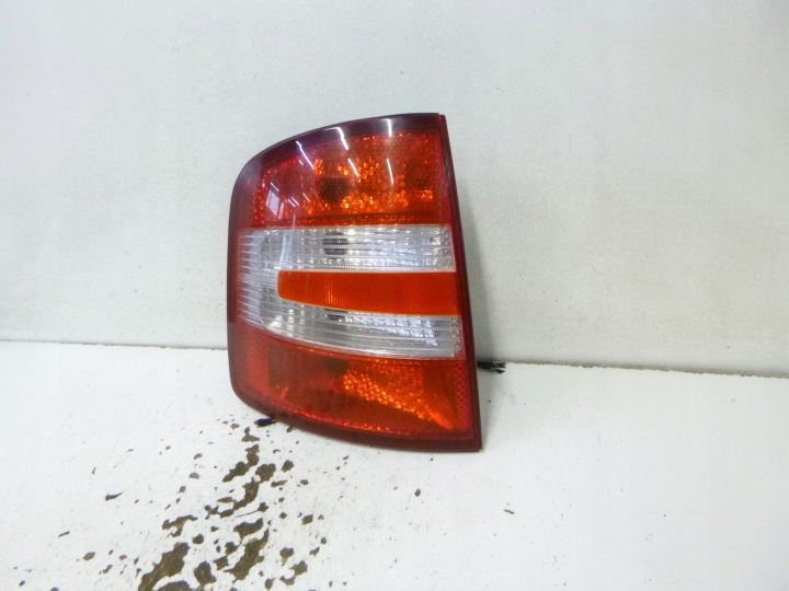 Feux phare Arrière Arrière Gauche Skoda Fabia et 1 Lift Kombi Berline 2005r. 6Y9945111B