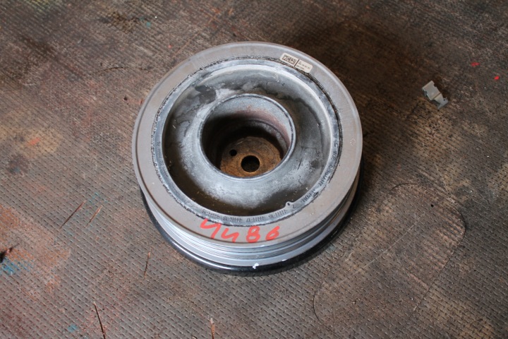 4486. Riemenscheibe VW AUDI 059105251EC