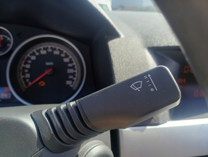 prepínač svetiel ZESPOLONY volantu OPEL ASTRA H FL 09-14