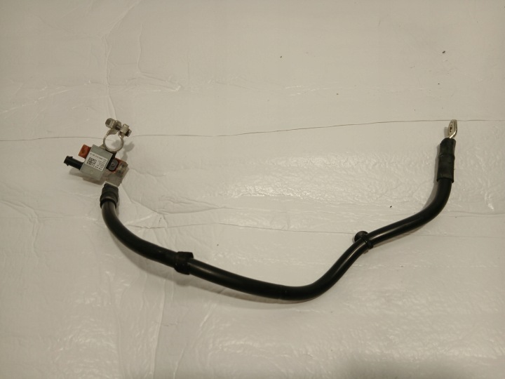 AUDI A4 Elemkezelő érzékelő MINUS 8W0915181A