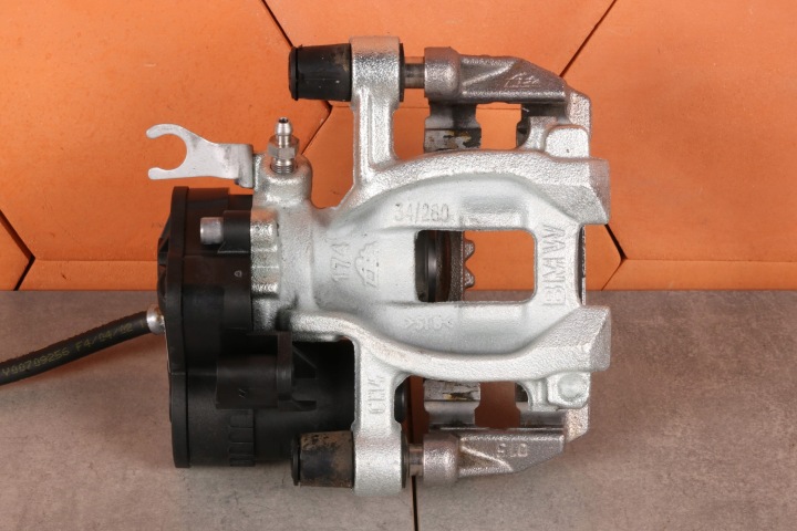 BMW F40 F44 F45 F46 X1 F48 X2 F39 PINZA FRENO freno Destra posteriore 34/280/10