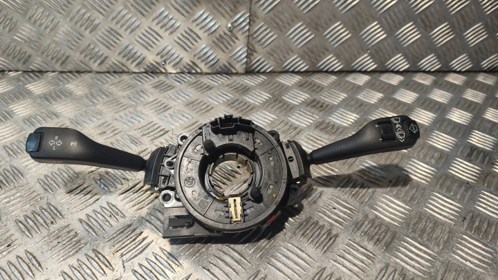 commande levier commodo sous volant BMW E39 2002r 61.31-8375396.9