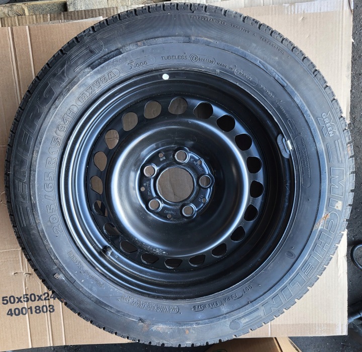 CUSCINETTO TENDICINGHIA Ruota di scorta 15” 5X112 CERCHIO STALOWA gomma MICHELIN MERCEDES E W210 ORYGIN