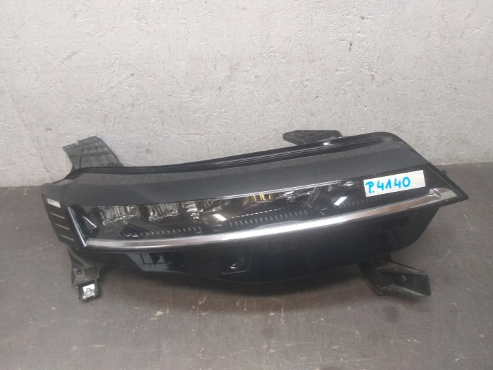 FEUX PHARE AVANT DROIT RENAULT MEGANE V 5 E TECH E-TECH FULL LED 260102443R