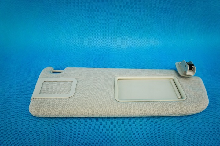 kryt przeciwsloneczna pravá Audi A6 4F C6 4F0857552P 1NC