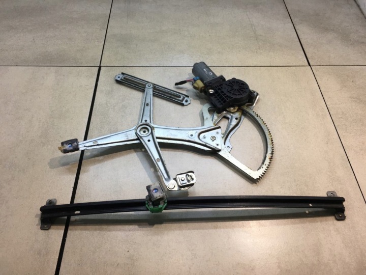 window regulator left front MERCEDES ML W163 6004PA1032