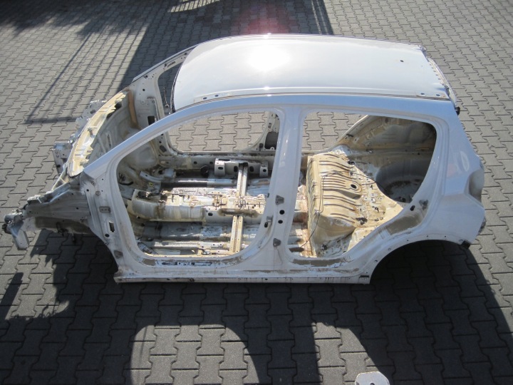 čtvrtka levá přední OPEL KARL