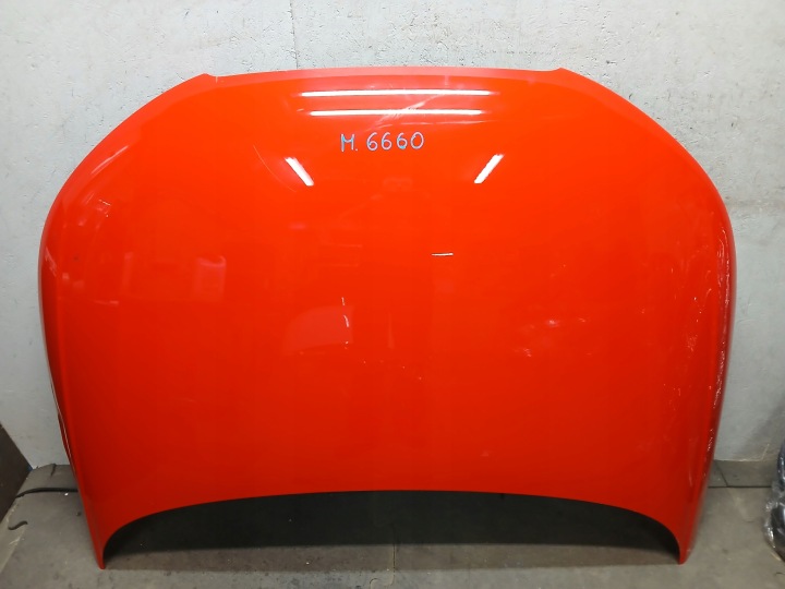 kapota AUDI A1 8X 08