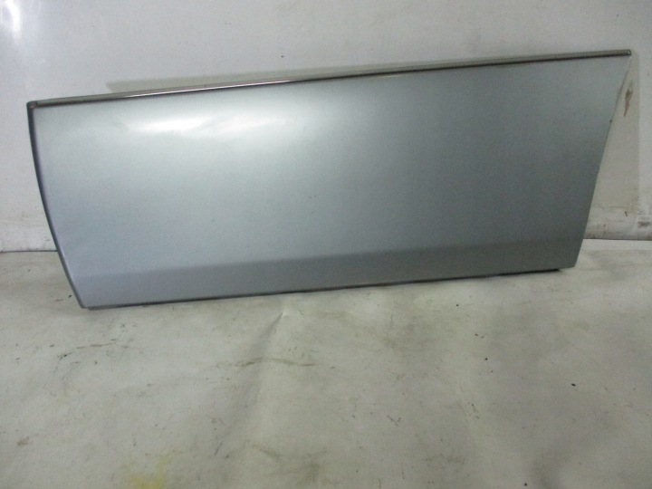 moulding of a fender left rear part Mercedes 124 6901740L