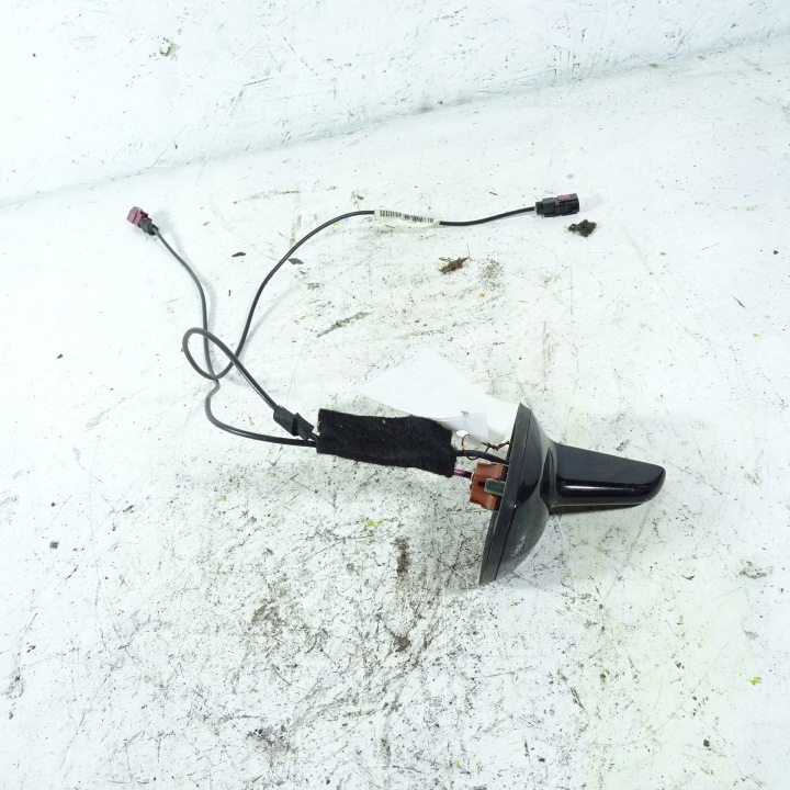 MERCEDES S420 W221 antenna