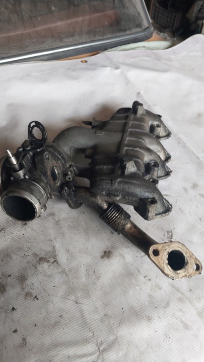 Saugrohr Unterteil AGR-Ventil VW PASSAT VARIANT B5 (3B6) 038129713AB 1.9 TDI