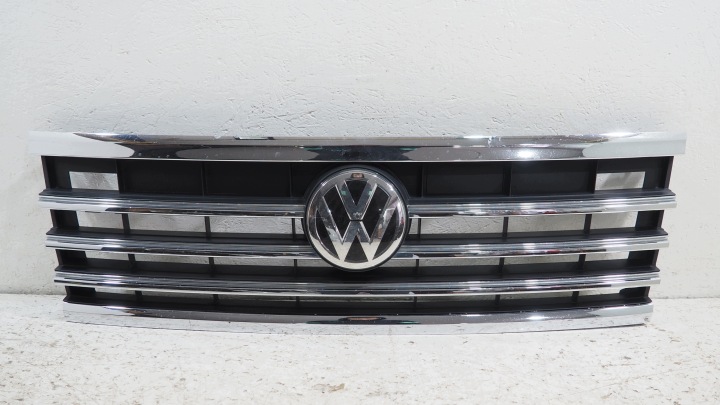 VW Touareg III maska maska chladiče 760853653B