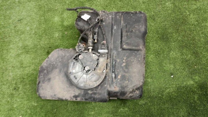 BMW 5 F10 F11 LIFT Behälter ADBLUE Pumpe 7286064