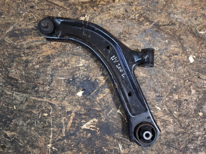 QUERLENKER VORNE LINKS NISSAN NV200 12