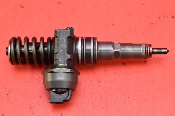 nozzle nozzle 038130073AG 0414720215 VW PASSAT B5 1.9 TDI 101 KM 00-05
