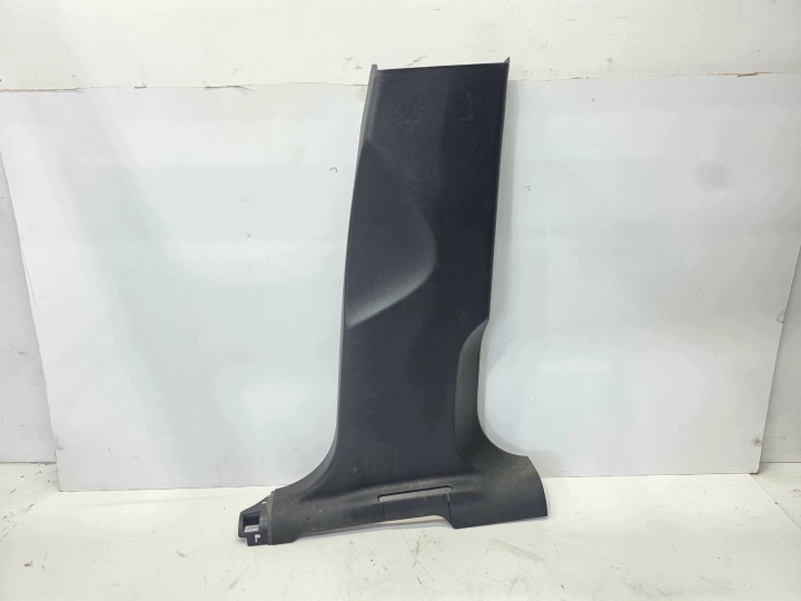 cover POSZYCIA SLUPKA B right AUDI Q5 8R 8R0867240 black