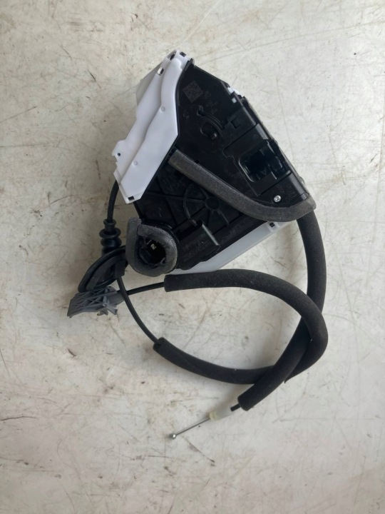 de la Serrure Portière Gauche Arrière RENAULT ARKANA 825039732R