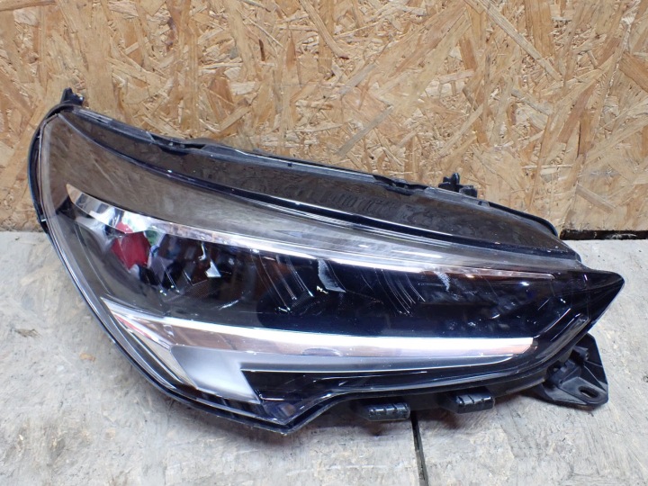 FANALE FARO Destro REFLEKTOR Destra FULL LED OPEL CORSA F 68 2019-2023R 39162654