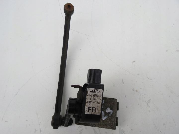 sensor POZIOMOWANIA of the lights VOLVO S60 II V60 and 2.0 163KM AG9N3C097AA