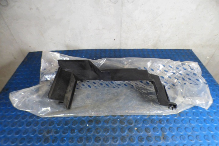 Ford Focus MK3 air duct air line right front F1EB-8310-E EC new