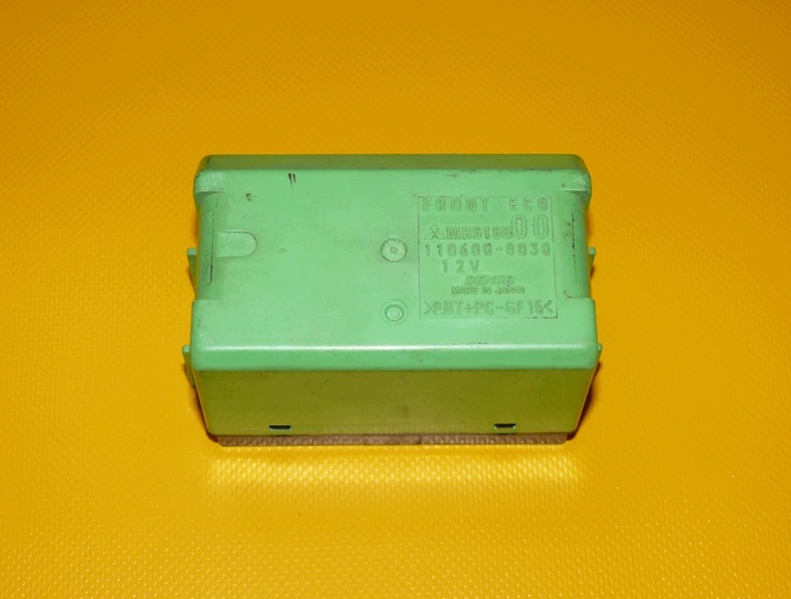 module control unit ECU MITSUBISHI OUTLANDER and 1 03-06r. 110600-0030