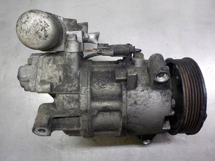 BMW E87 1.6 16V B kompresor pumpa klimatizaci 6915380-06