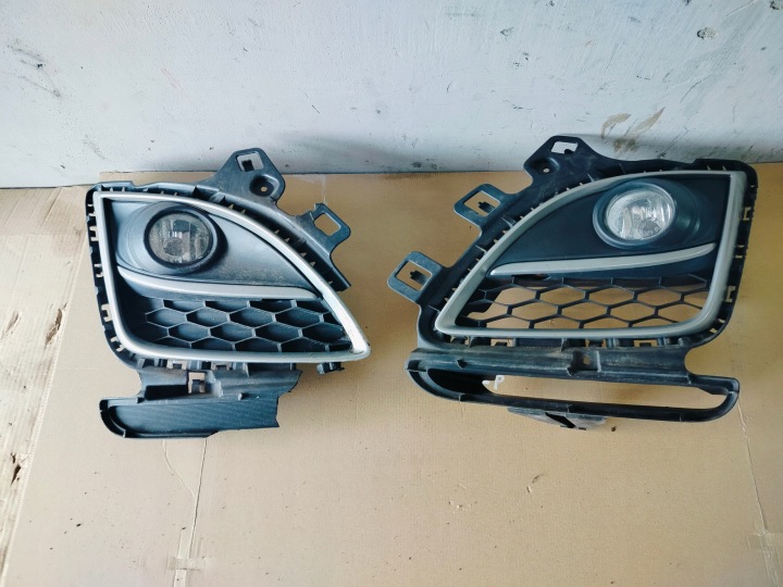 MAZDA 6 II GH LIFT griglia fendinebbia Anteriore sinistra GDK2-50C21