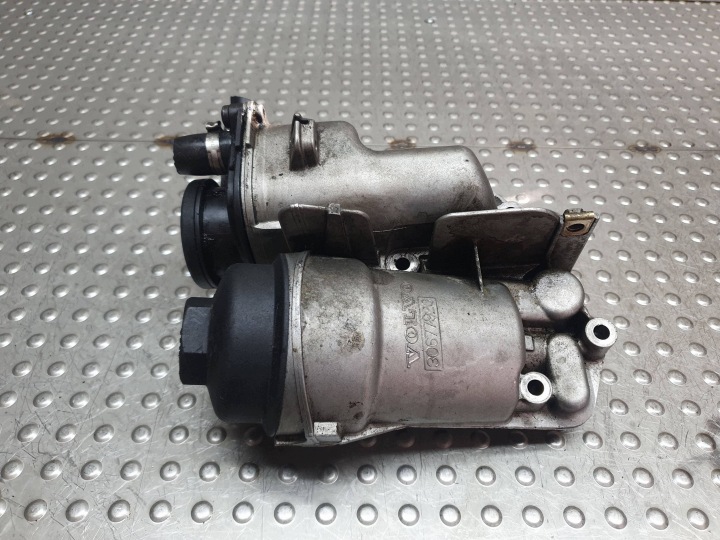 oil filter holder 30677920 VOLVO XC60 and S80 II XC90 and V70 III 2.4 D5