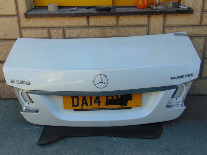 Porte arrière coffre hayon Porte coffre hayon Arrière Arrière MERCEDES W212 Berline 799 LIFT