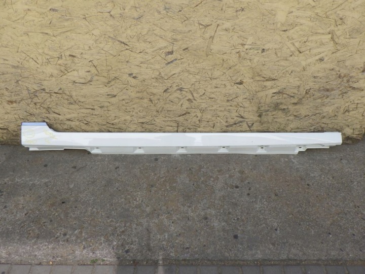 VW PASSAT B8 3G0 14- Moulage Jupe Jupe Droite
