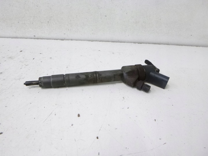 Injecteur Injecteurs Mercedes Vaneo 414 1.7cdi 2003r. A6680700887