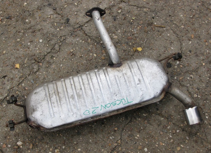 HYUNDAI TUCSON e 08R 2.0 B Marmitta sistema scarico completo auto usato KONCOWY