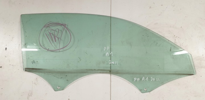 Vitre Portière Droit AUDI A1 8X 2010- 3D