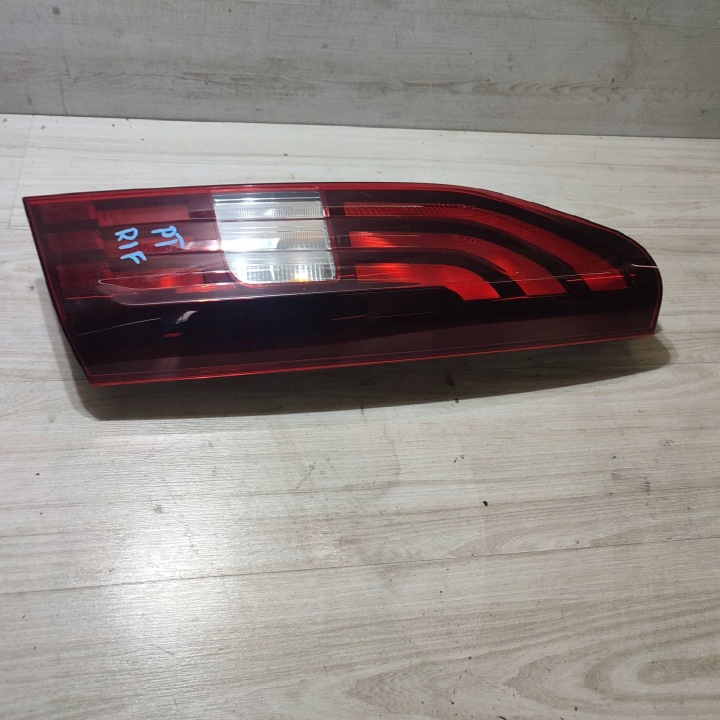 light rear rear part side right Peugeot Rifter 9820555280