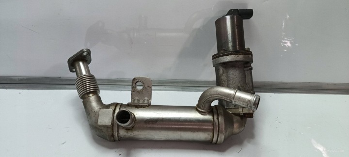 KIA CEED e I30 e 1,6 CRDI radiatore gas scarico usato EGR 284162A410