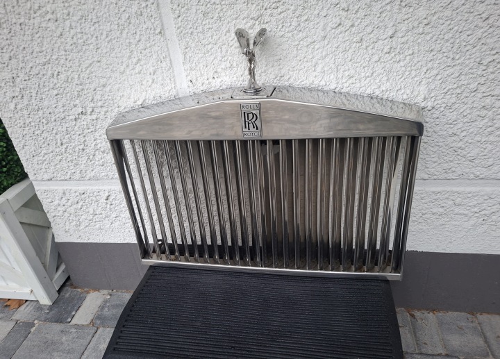 maszk hűtő hűtőrács LOGO SPIRIT OF ECSTASY ROLLS ROYCE SILVER SPIRIT 82R