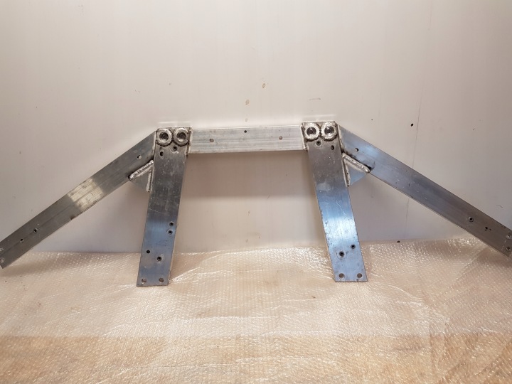 console RAMY of the rear MASERATI MC20 670216673