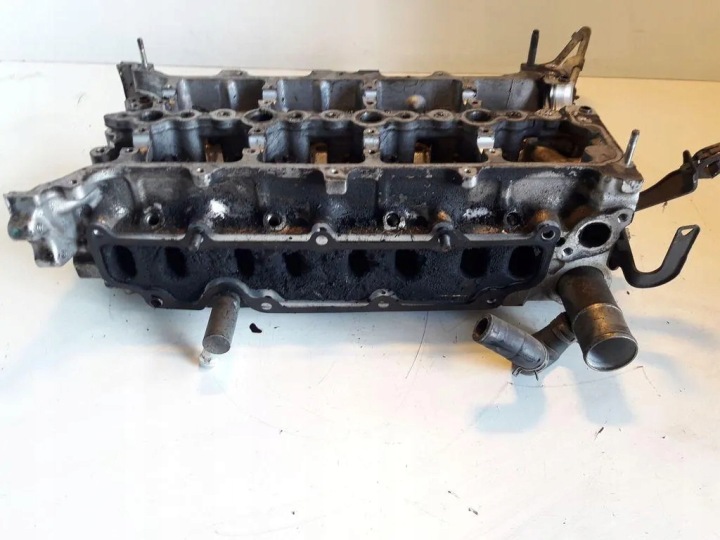 Cylinder Head TOYOTA AVENSIS Sedan (_T25_) 6CA1518 2.2L diesel 130kW 6
