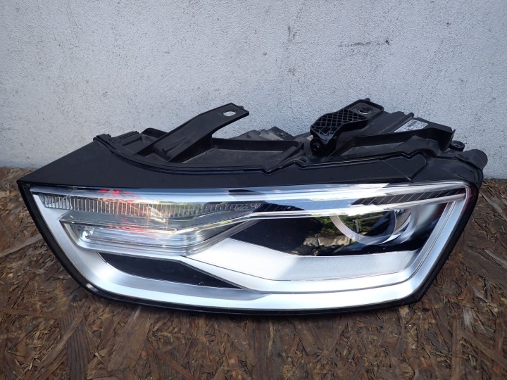 Licht links links BI XENON AUDI Q3 8U 8UB LIFT 2015-2018R 8U0941005C 072