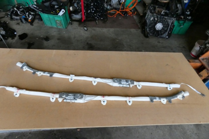 MG MG4 strešný airbag ľavá pravá 11364683 11364684